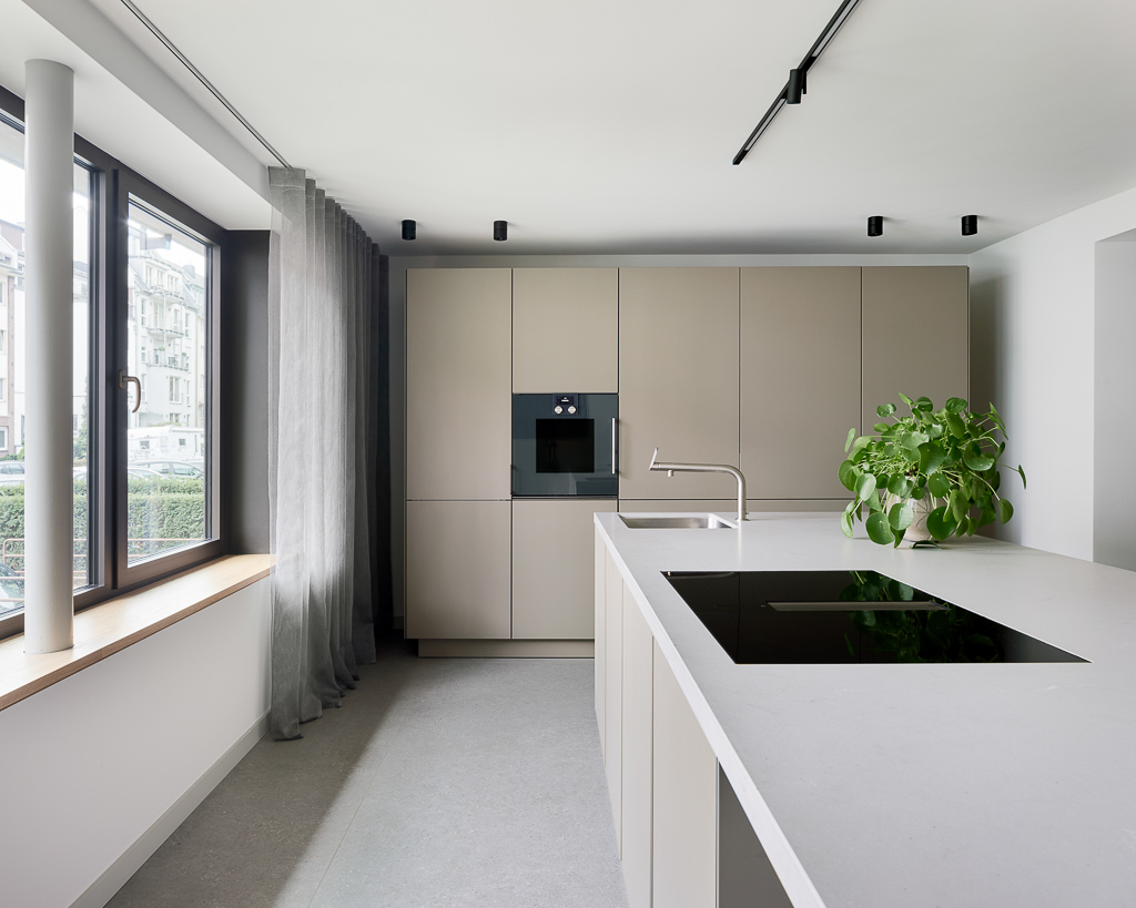 Haus Bruno Lambart in Düsseldorf / Küche fotografiert von Architekturfotograf Annika Feuss aus Köln