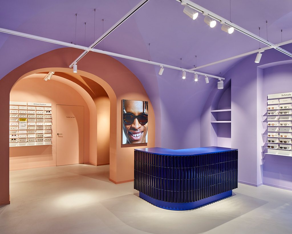 Ace & Tate Store in Wien, historische Fassade, Architekturfotograf Annika Feuss, Interiorfotograf, Düsseldorf, Köln