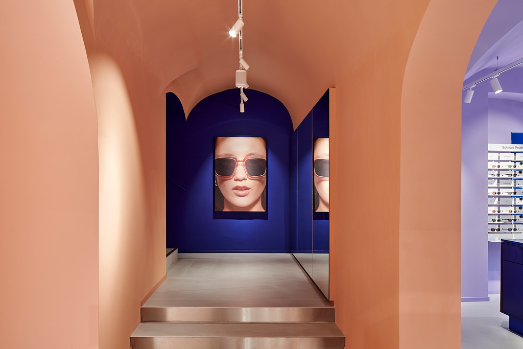 Ace & Tate Store in Wien, historische Fassade, Architekturfotograf Annika Feuss, Interiorfotograf, Düsseldorf, Köln